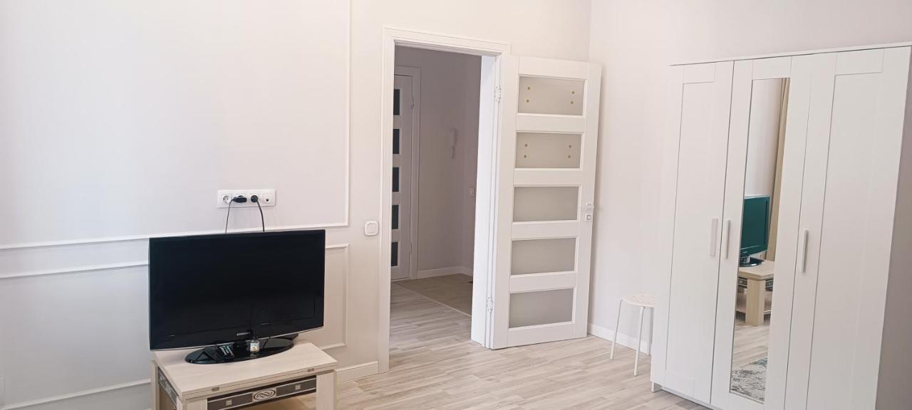 Apartment 1-но комнатная в центре астаны жк Sezim Qala 4 *
